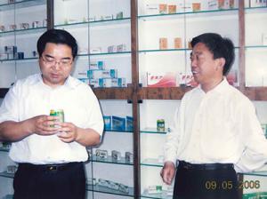 2006年5月9日，時(shí)任洛陽(yáng)市市長(zhǎng)連維良到我公司考察